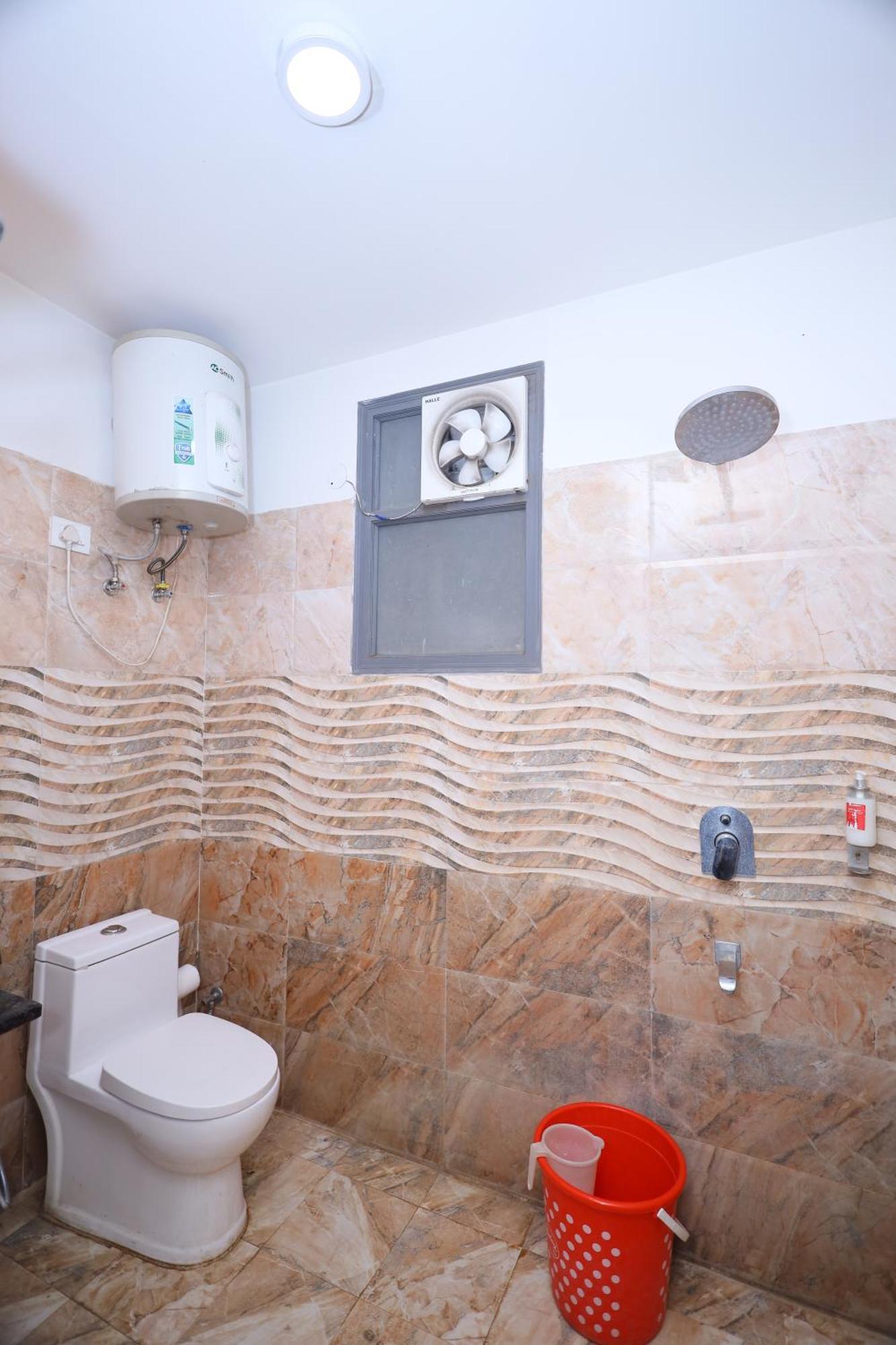 Hotel Wedlock Near Artemis Hospital Gurgaon Exterior photo